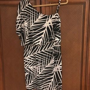 Black & white palm dress